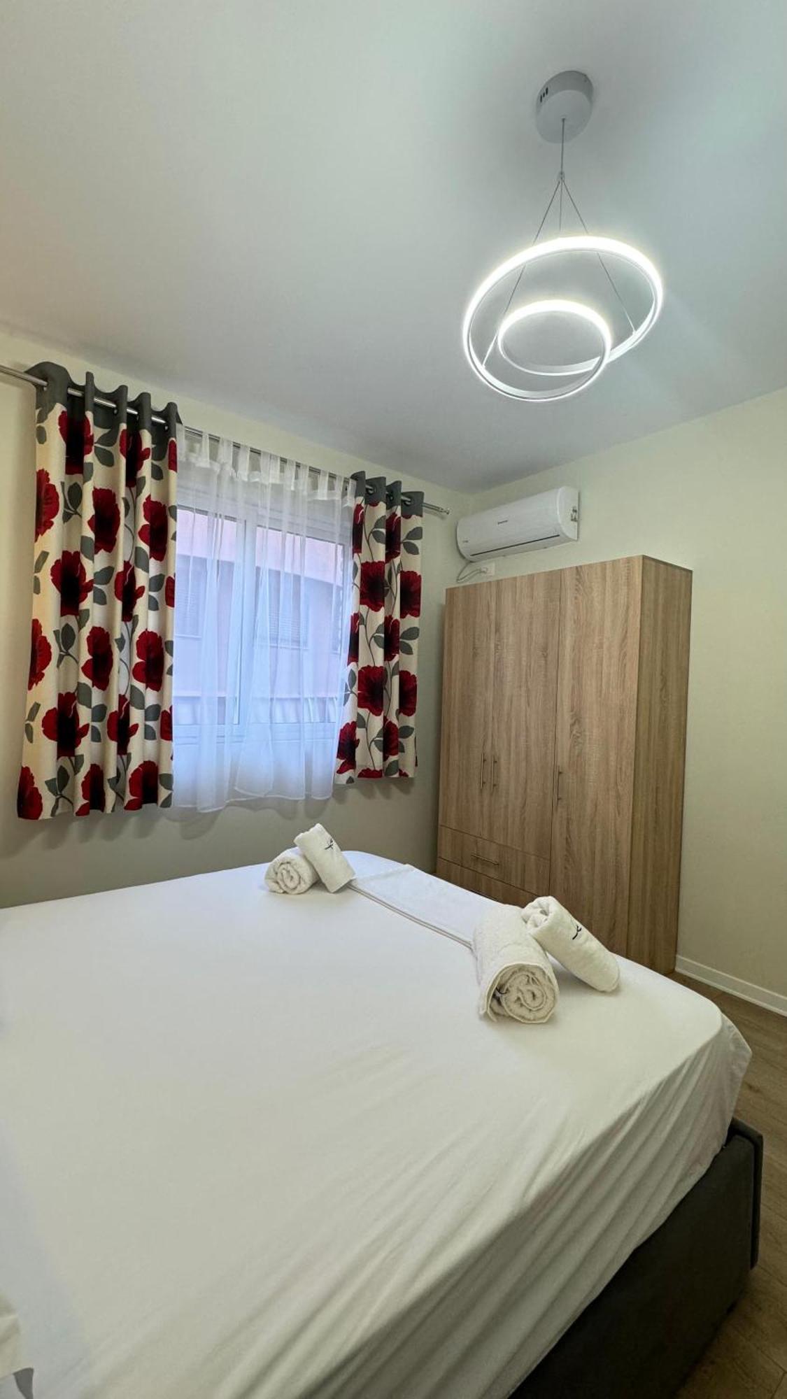 Charming Comfort Apartment Tirana Exterior photo
