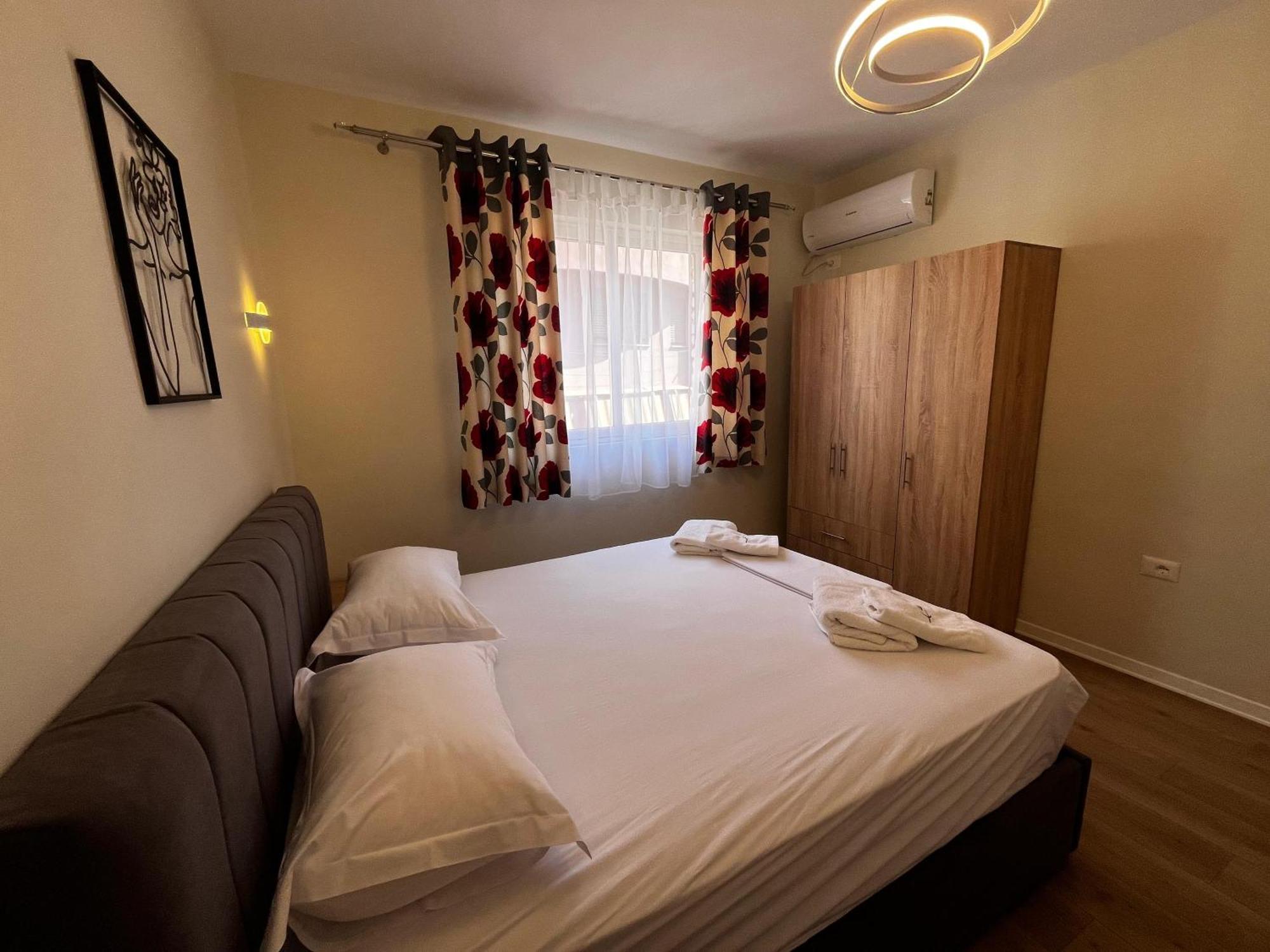 Charming Comfort Apartment Tirana Exterior photo