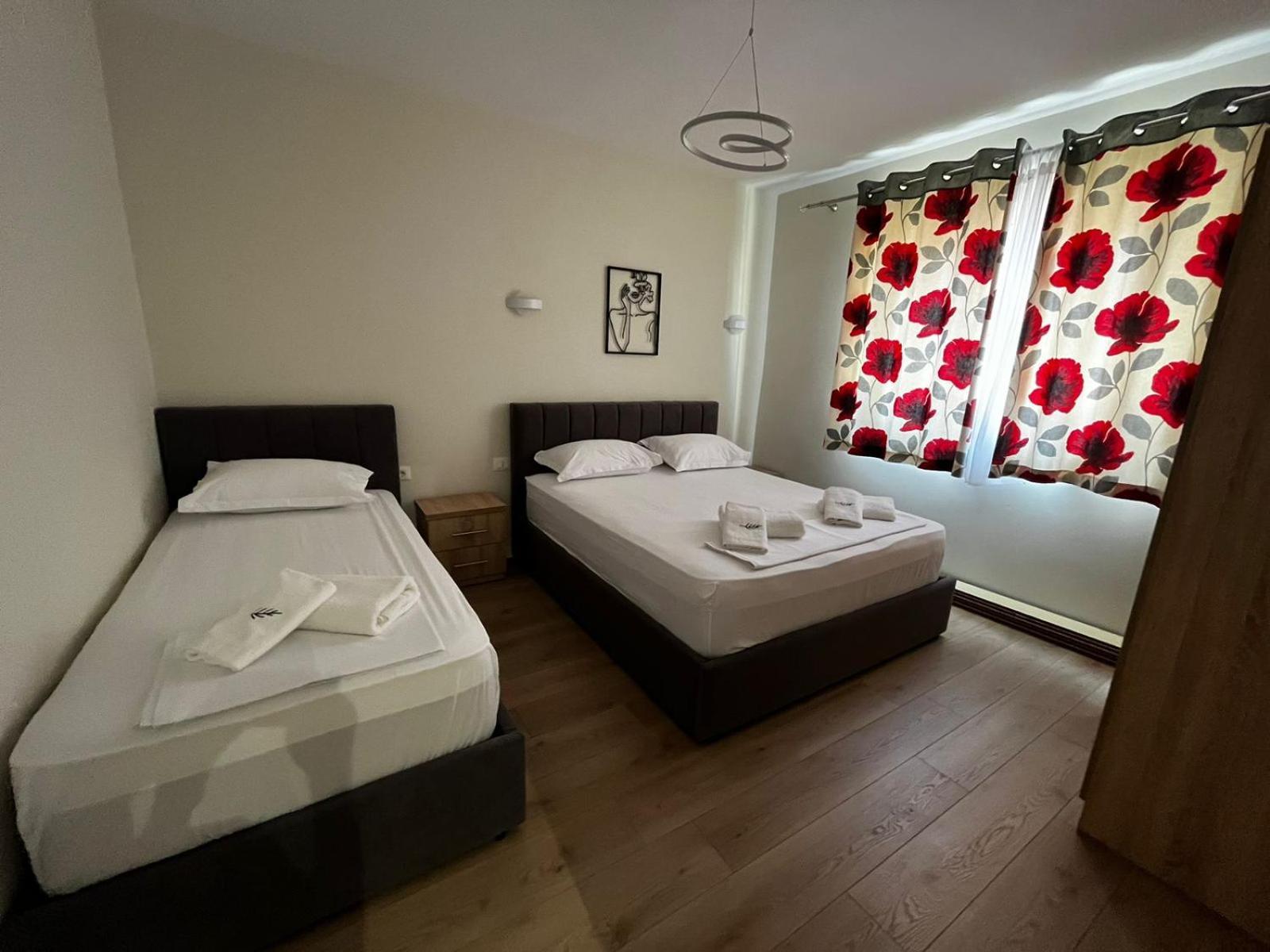 Charming Comfort Apartment Tirana Exterior photo